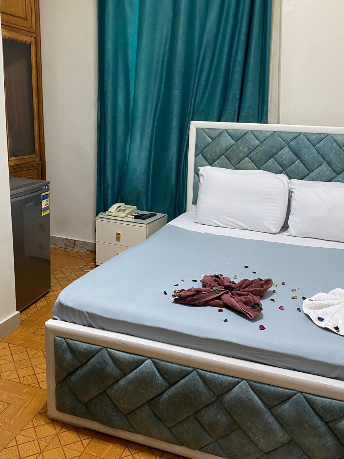 New Abdeen Palace Hostel *